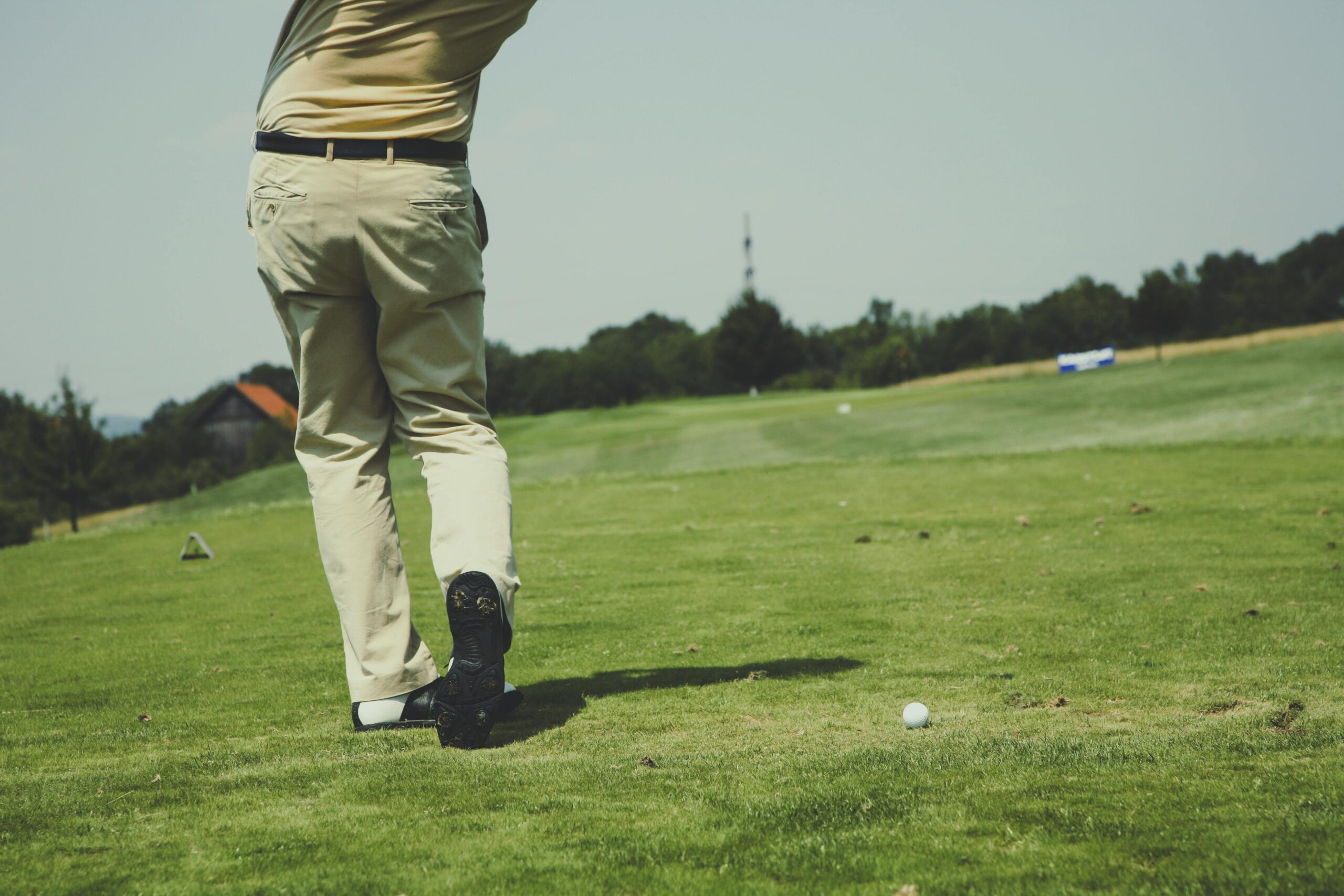 How insoles in your golf shoes can help